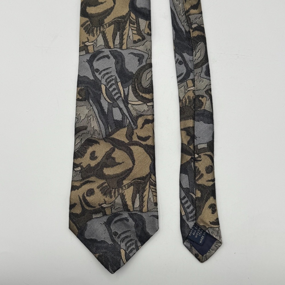 Vitg Saks Fifth Avenue Elephant Safari Tie Italy Silk Gray Tan Novelty Necktie
